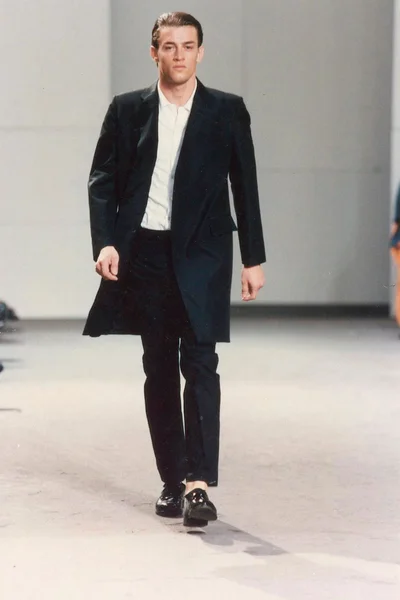 Look 2
